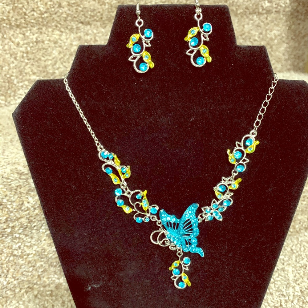 Necklace set